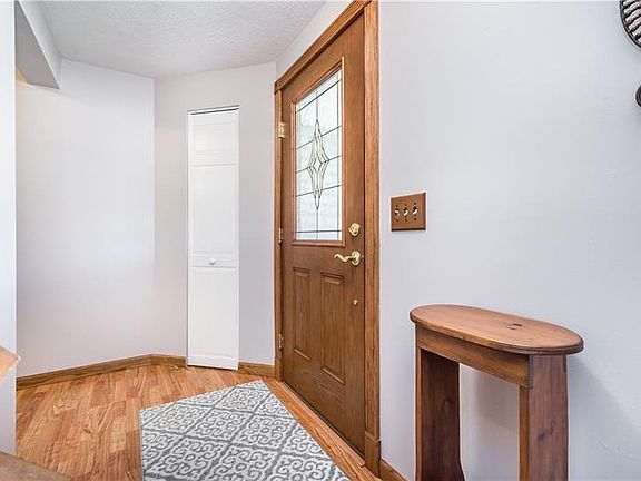 5th image of 800 Wood Hollow Dr