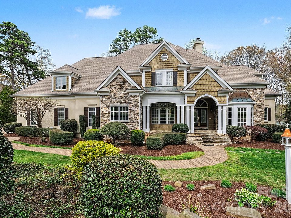 1st image of 125 Easton Dr