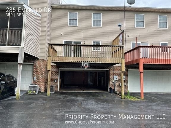 2nd image of 285 Emerald Dr