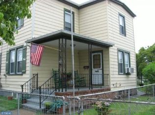 1009 W 4th St, Florence, NJ 08518