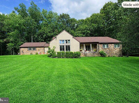 3rd image of 8995 Hillary Ct