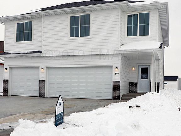 2nd image of 2753 Divide St W