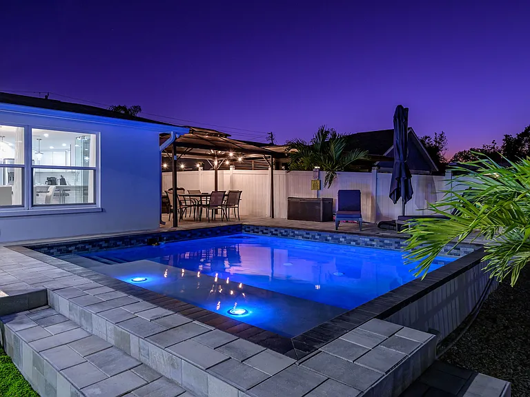 4644 Bay Crest Dr — Photo 1