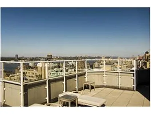 Rented by Douglas Elliman | media 25