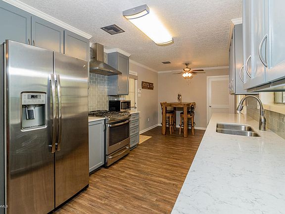 4th image of 216 Alyene Dr