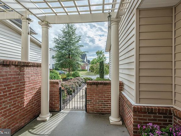 5th image of 20488 Casablanca Dr