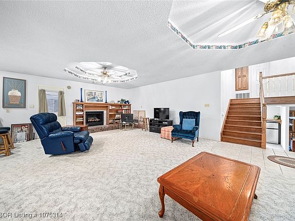 3rd image of 1403 Valley Forge St