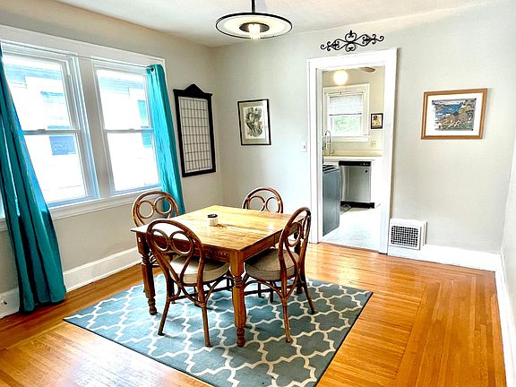 3rd image of 3962 Taylor Ave #2