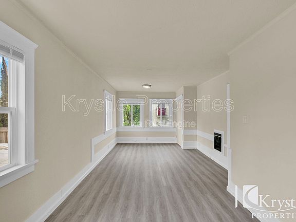 5th image of 1026 Carolina St #A