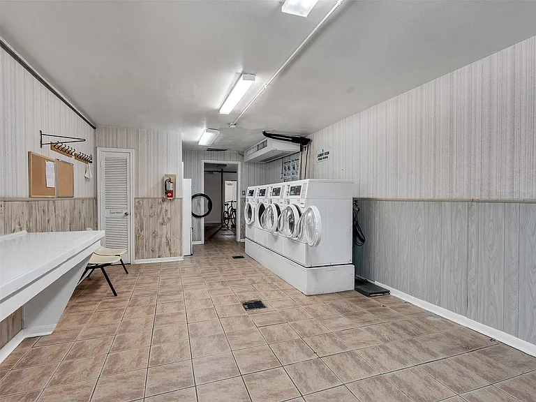 2601 Bellefontaine St #B317 — Photo 18