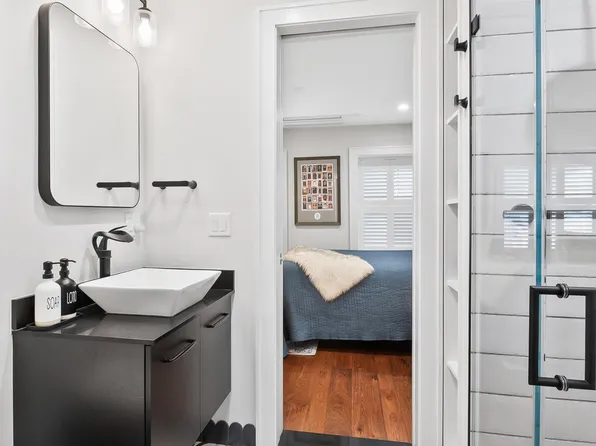 944 Bloomfield Street image 27 of 37