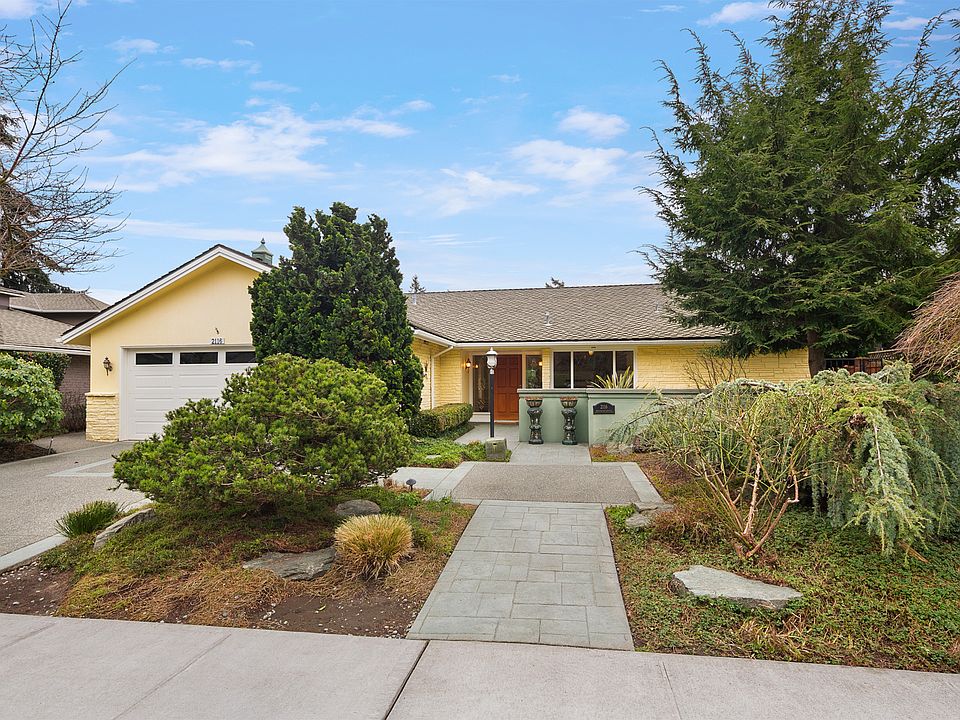 1st image of 2116 Broadmoor Dr E
