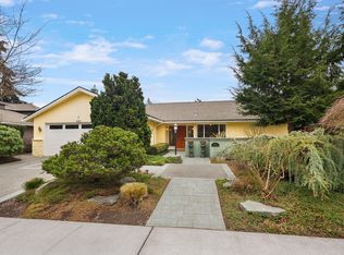 2116 Broadmoor Dr E, Seattle, WA 98112