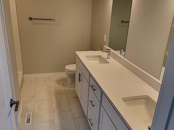 5th image of 5042 W Amarillo Dr
