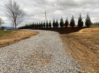 2416 Doe Rd, Newport, TN 37821