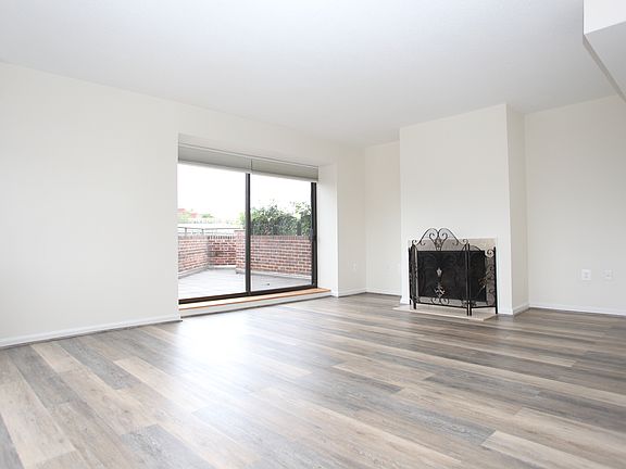 4th image of 1015 33rd St NW APT 814