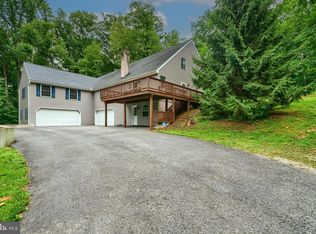 25 Red Hill Rd, Pequea, PA 17565