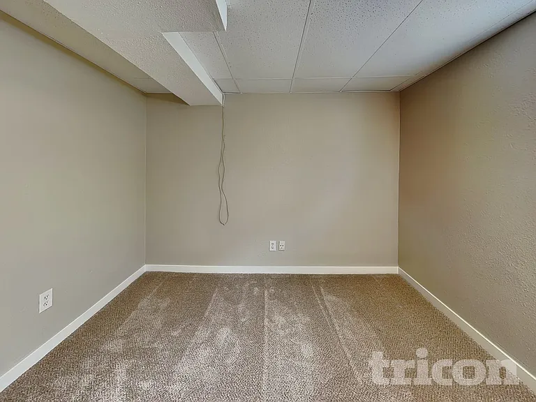 1676 Genoa St — Photo 13