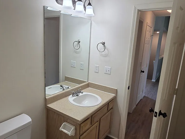 3305 N Tracy Ave — Photo 12