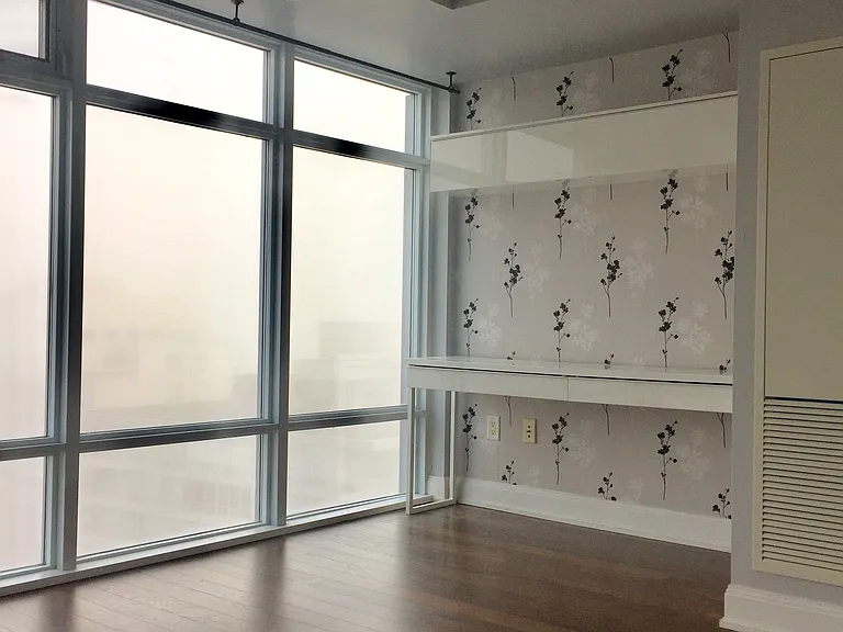 2191 Yonge St #2010 — Photo 8
