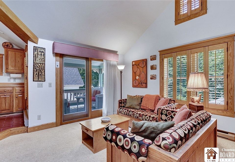 9 Root Ave Chautauqua, NY Zillow Apartments for Rent in Chautauqua