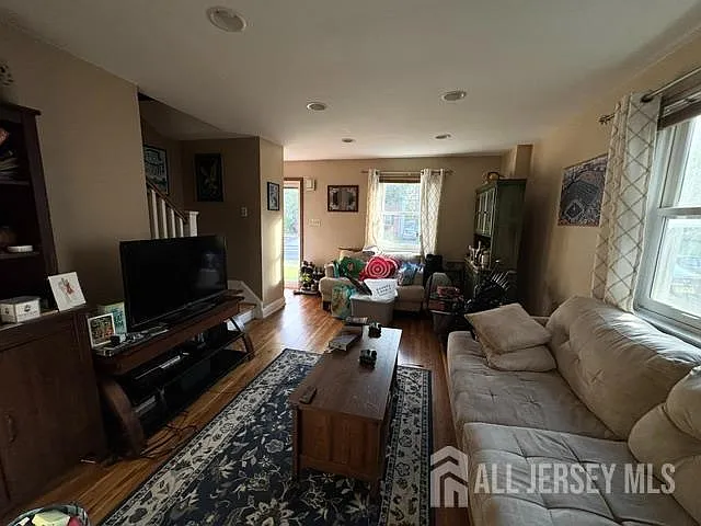 759 W Scott Ave — Photo 8