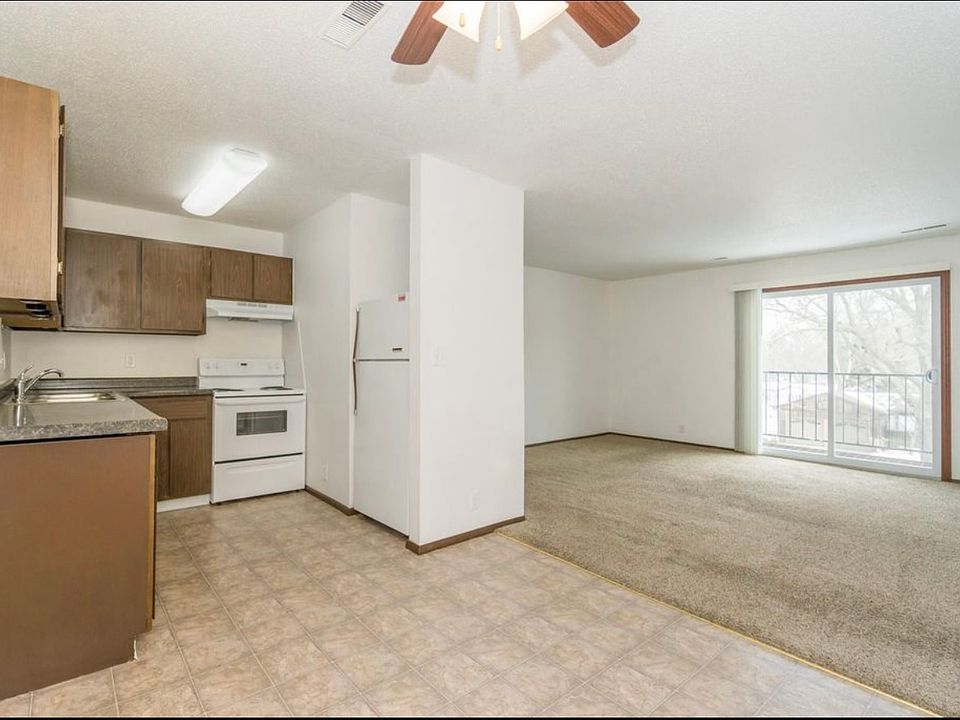 1st image of 3223 Scenic Dr
