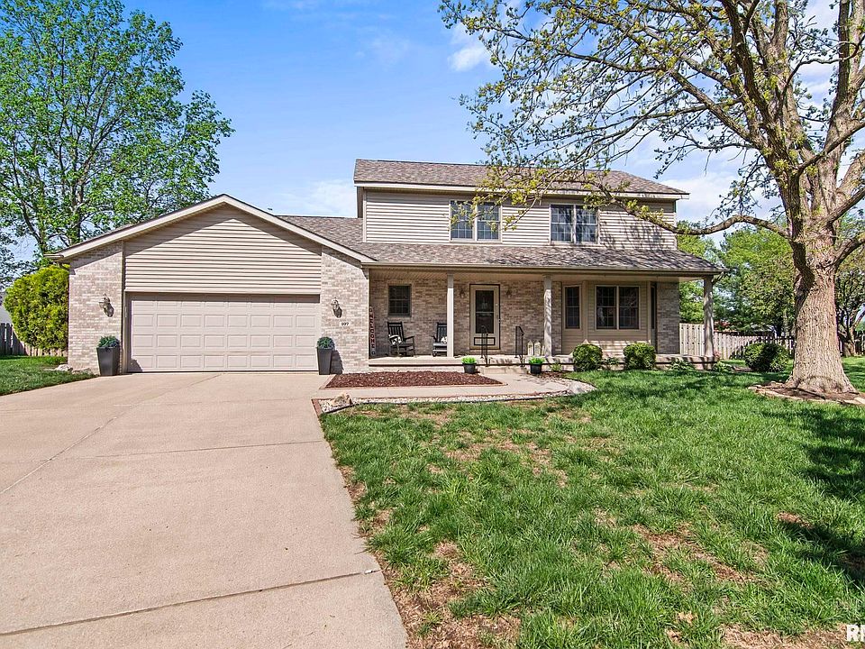 1st image of 107 Aspen Dr