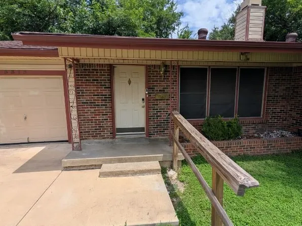 5313 Fossil Dr, Haltom City, TX 76117