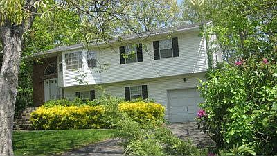 1st image of 37 Pine Tree Dr