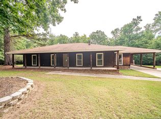 555 Shenandoah Dr, Cataula, GA 31804
