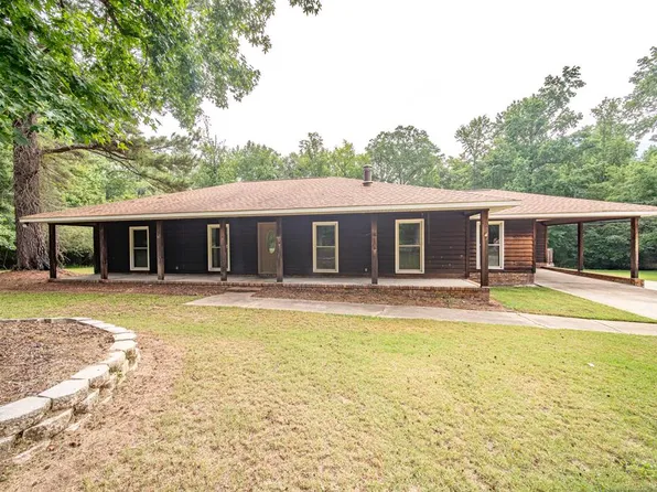 555 Shenandoah Dr, Cataula, GA 31804