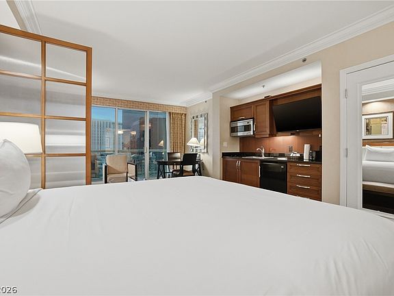 5th image of 145 E Harmon Ave #1005