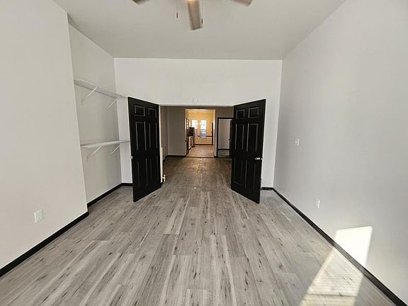 5th image of 61 White St