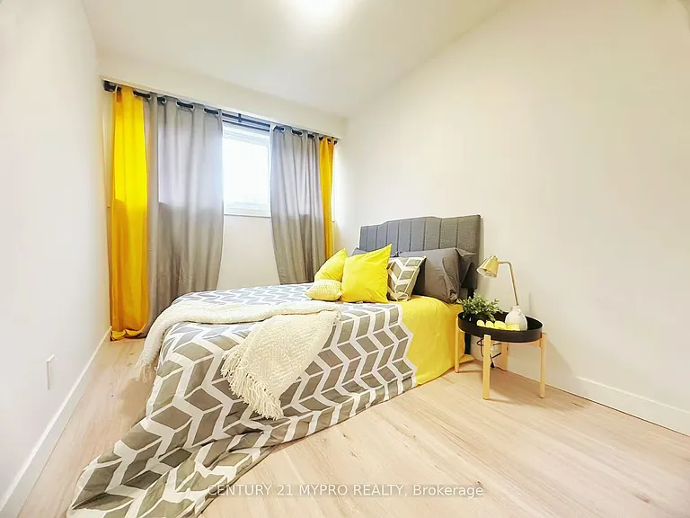 67 Godstone Rd #121 — Photo 5