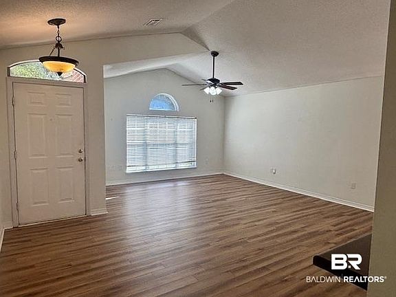 4th image of 7343 Franklin Square Ct
