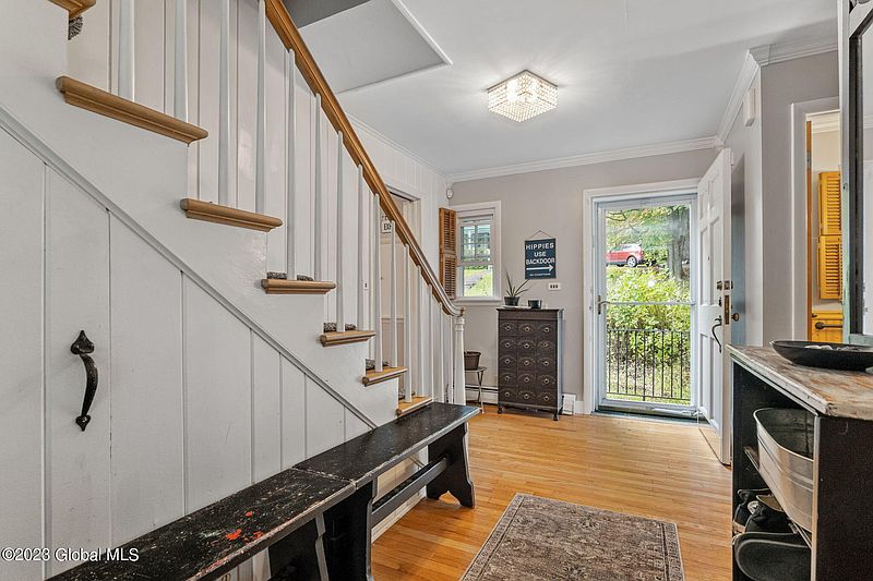4th image of 122 High Street