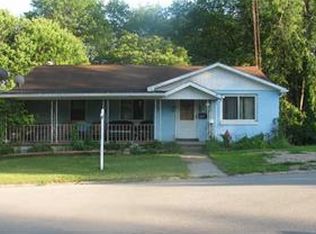 560 E Beaver St, Mercer, PA