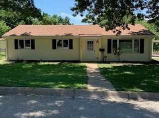 3101 SW Lincoln St, Topeka, KS 66611