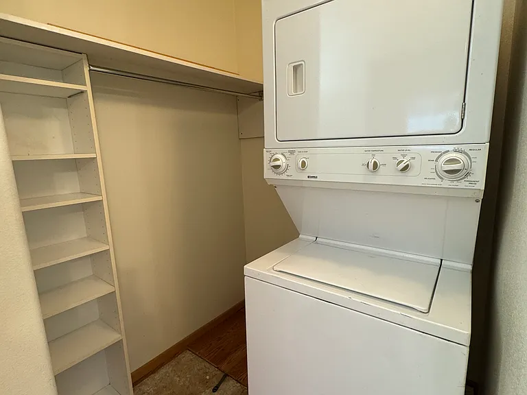 211 N Lilly St #213 — Photo 10