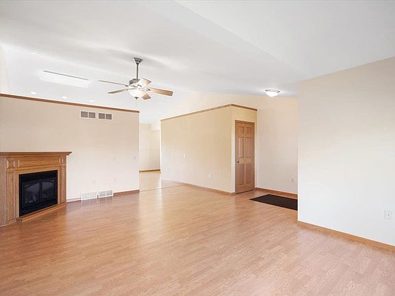 4th image of 6645 Broad Creek Blvd
