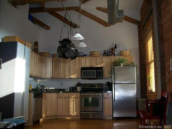 2nd image of 325 Lafayette St Unit 4305
