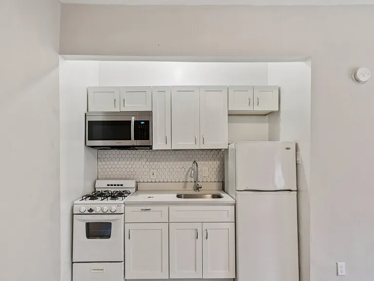 3431 Spring Garden St #3B — Photo 1