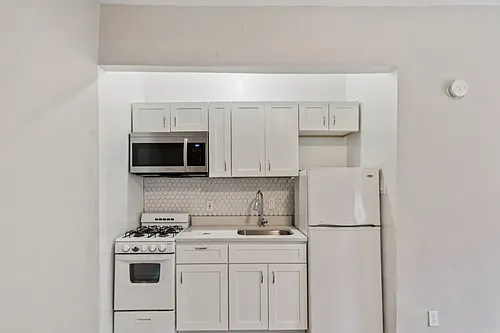 3431 Spring Garden St Photo 1