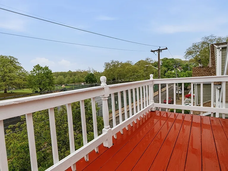 7 Pine St #2 — Photo 26