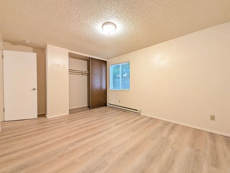 Chelsea Manor Apartments — Photo 43