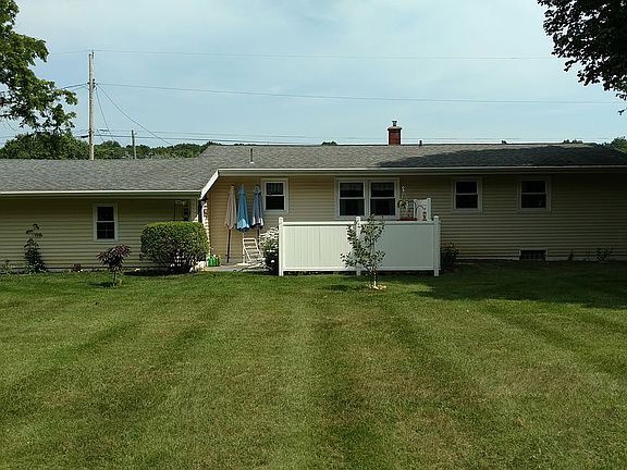 2nd image of 13430 Forest River Dr SE