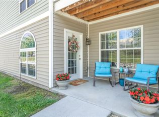 1625 Cherry Blossom Ln #102, Winston Salem, NC 27127