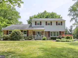 910 Willcliff Dr, Mechanicsburg, PA 17050