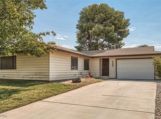 6371 Gunderson Blvd, Las Vegas, NV 89103